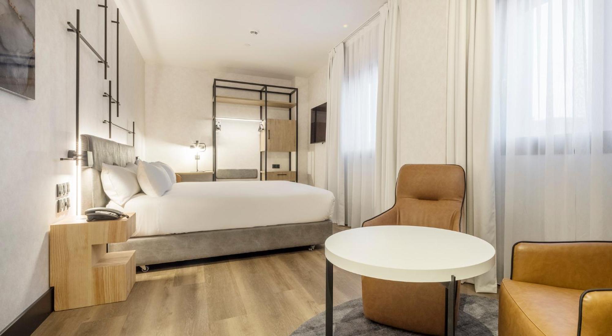 Superior Queen Room