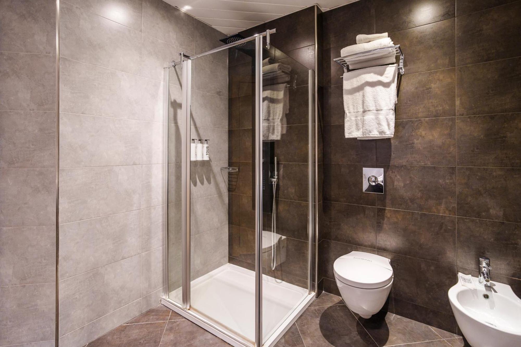 Hébergement Lit King-Size Premium avec Vue