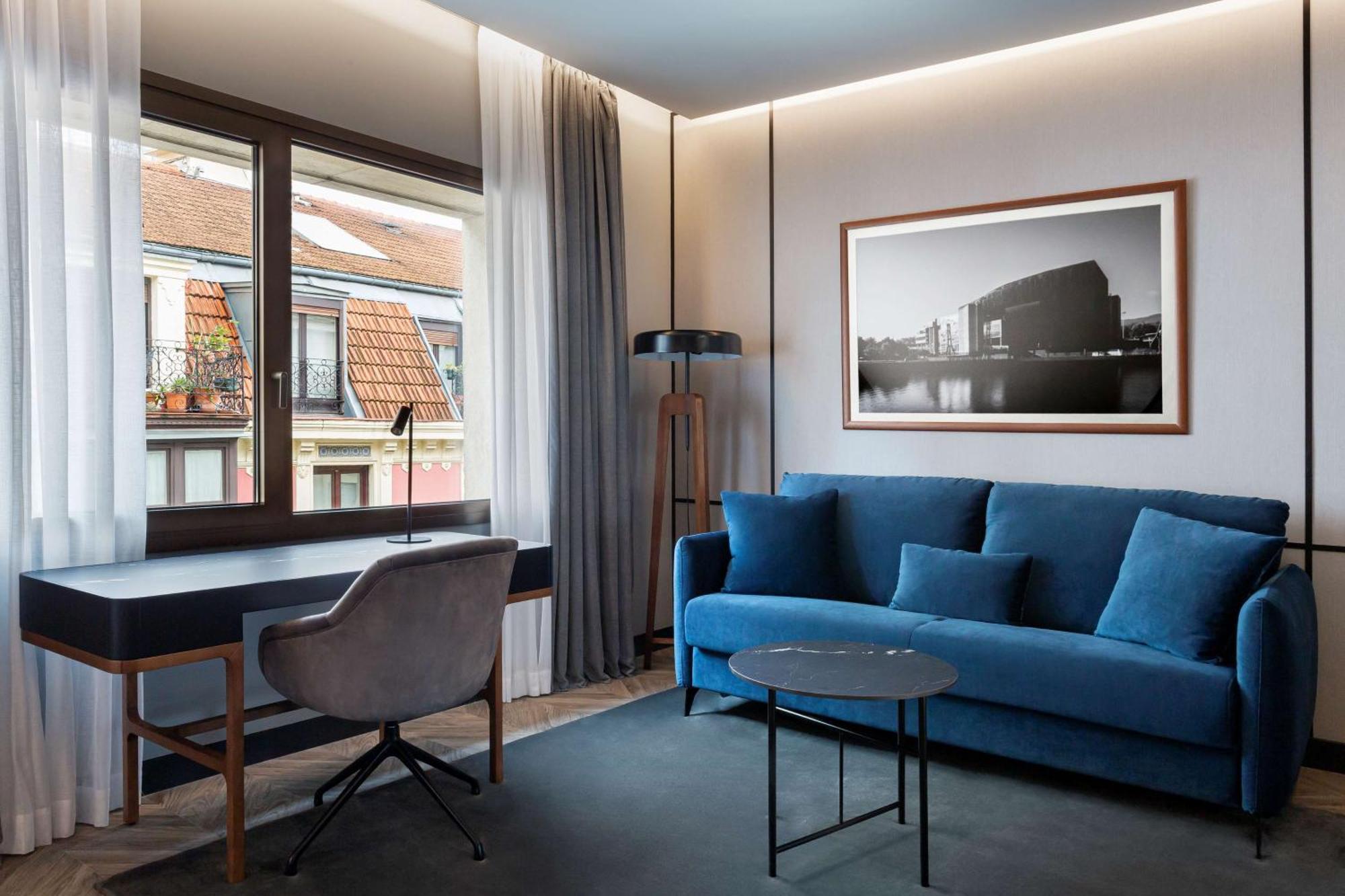 Junior Suite,1638548450:JPEG