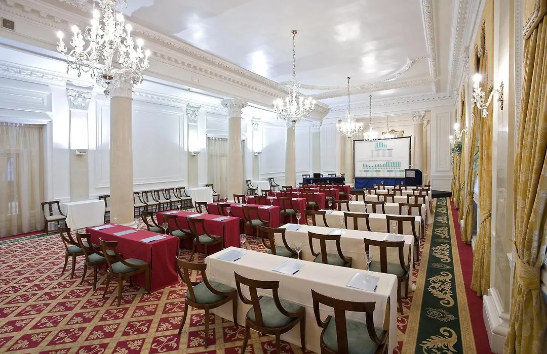 Hotel Carlton-1