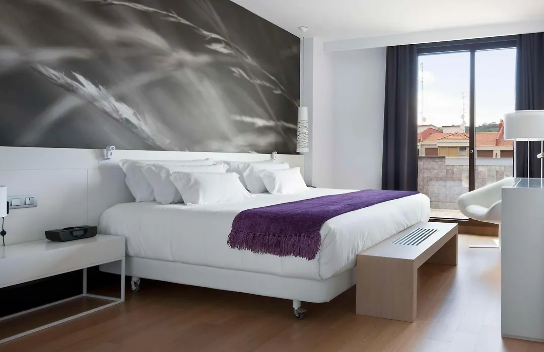 NH Collection Villa de Bilbao-1